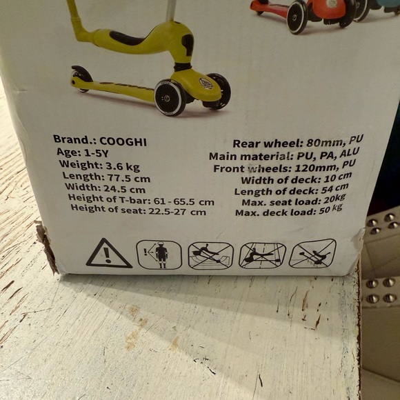 Cooghi scooter v3 Flashing Scooter - Picture 5 of 5
